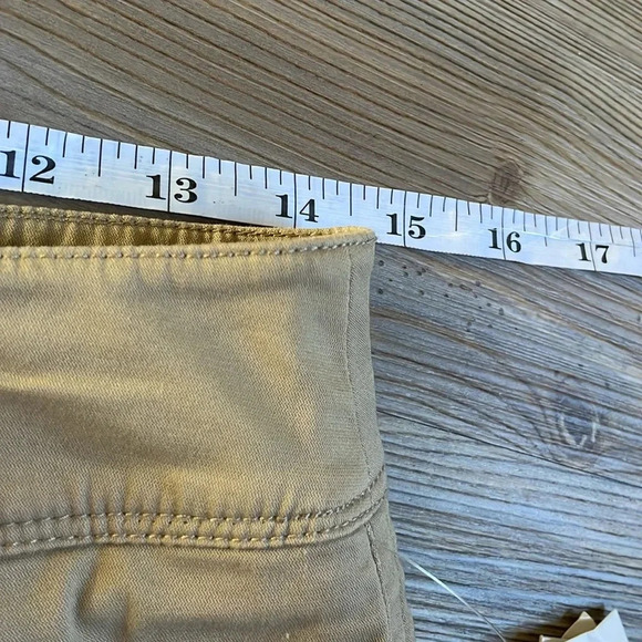 Jones New York Sport khaki Pants Tan Pockets Size 4P Casual Stretch Neutral NWT - Picture 9 of 15